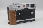 Striker Handgrip for Leica M Film Cameras Aluminum & Wood Online